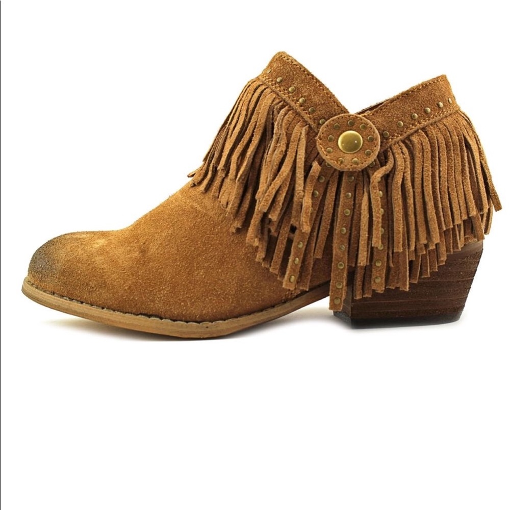 Distressed Fringe Western Harness Suede Ankle Boot - Picture 6 of 7